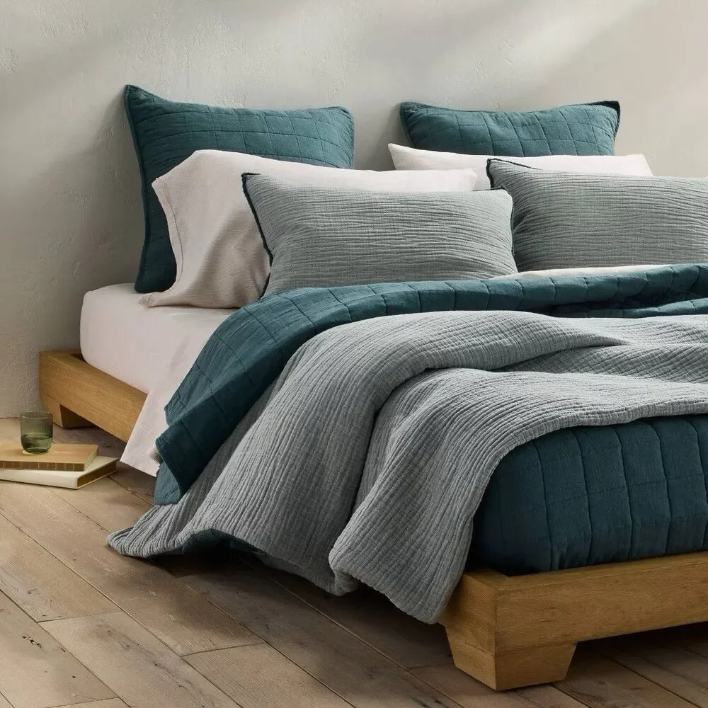 Casaluna Quilted Bedspread in Teal Green